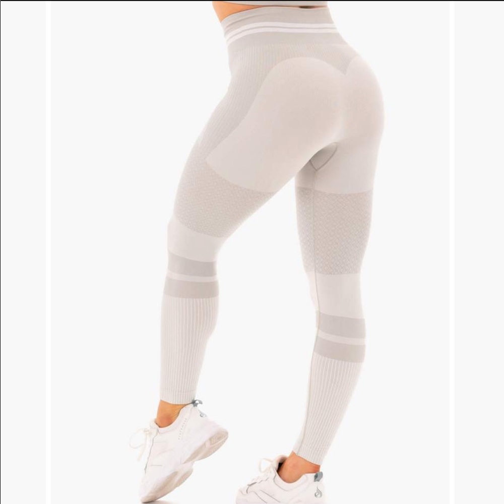 RYDERWEAR FREESTYLE SEAMLESS GREY LEGGINGS M